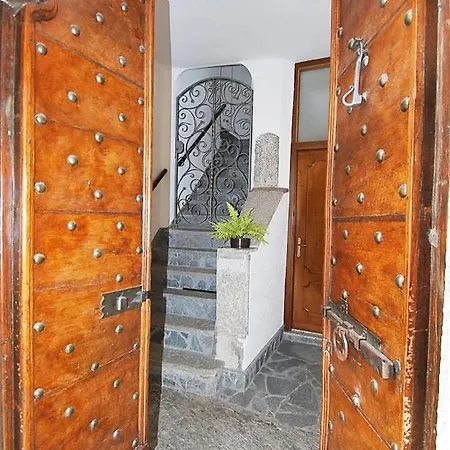 Apartment Antico Borgo Del Maggiore Agra