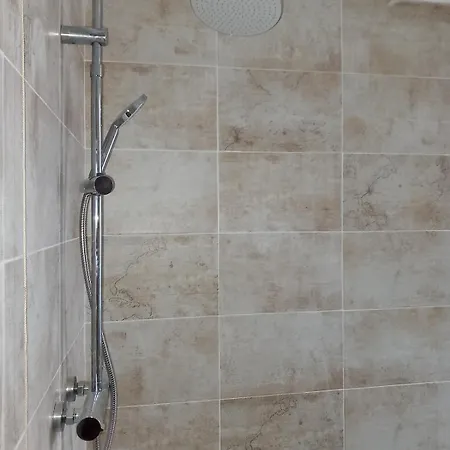 Apartment Antico Borgo Del Maggiore Agra